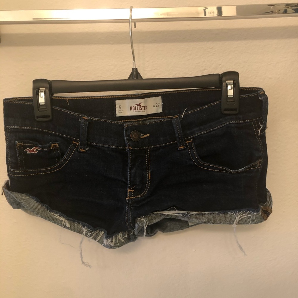 Hollister dark blue jean short shorts